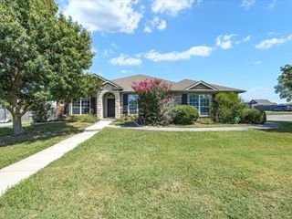 111 Rolling Spring Drive, Aledo, TX 76008