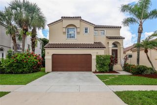 365 NW 154th Ave, Pembroke Pines, FL 33028