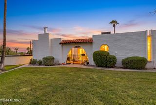 749 W Las Lomitas Road, Tucson, AZ 85704
