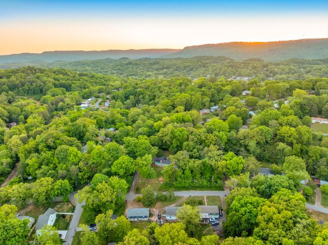 3616 Thrushwood Drive, Chattanooga, TN 37415