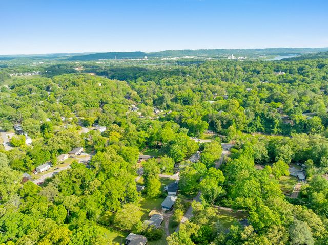 3616 Thrushwood Drive, Chattanooga, TN 37415