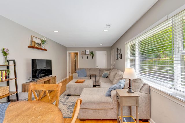 3616 Thrushwood Drive, Chattanooga, TN 37415