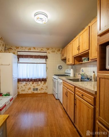 45 Bradford Road, East Brunswick, NJ 08816
