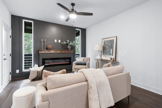 15 HOLLAND PARK WEST, Clarksville, TN 37043