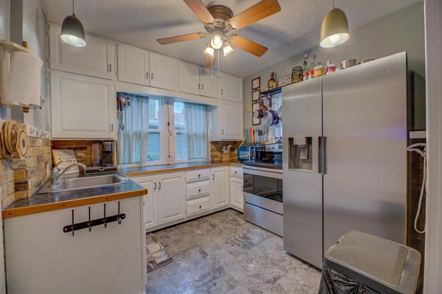 1324 Ruger Avenue, Janesville, WI 53545