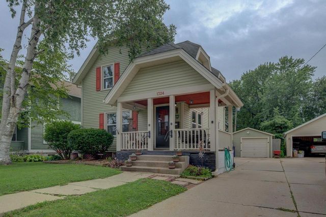 1324 Ruger Avenue, Janesville, WI 53545