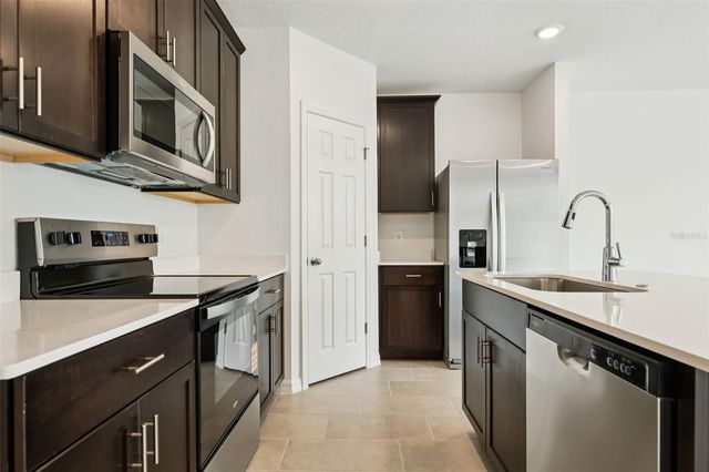 16321 BIRD OF PARADISE AVENUE, Clermont, FL 34714