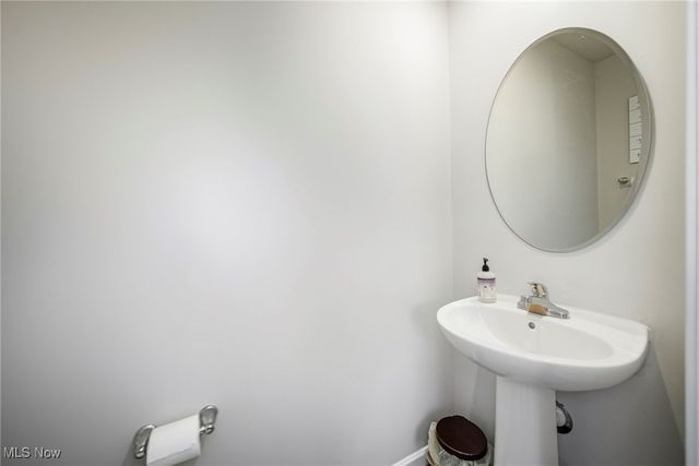 135 Grass Court, Painesville Twp, OH 44077