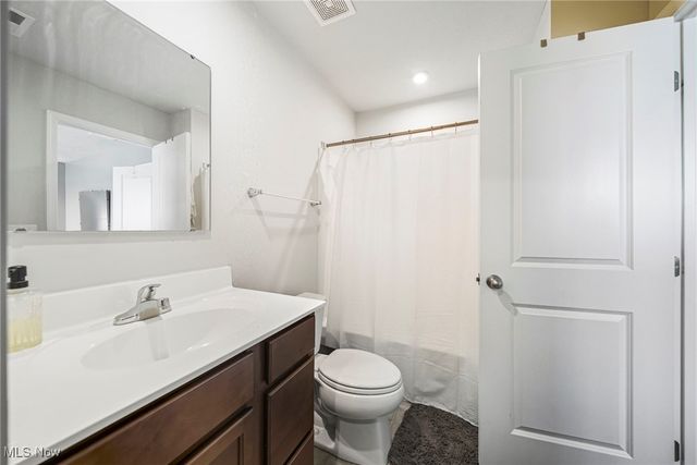 135 Grass Court, Painesville Twp, OH 44077