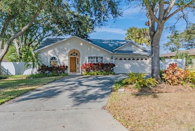 212 MEHLENBACHER ROAD, Belleair, FL 33756