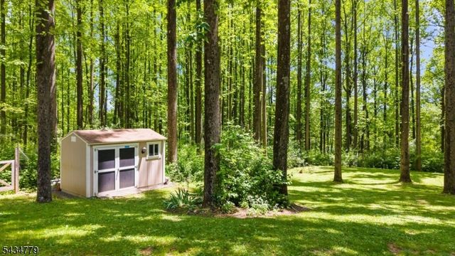 219 Buckley Ave, White Twp., NJ 07863