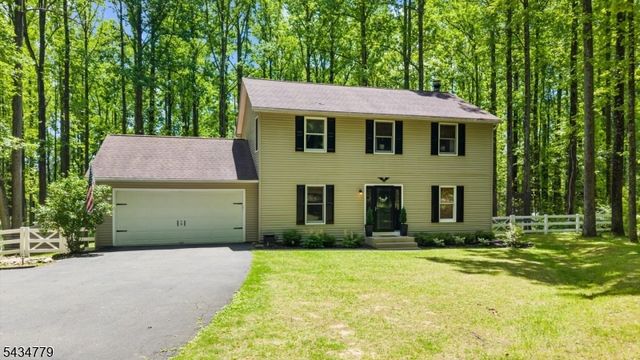 219 Buckley Ave, White Twp., NJ 07863