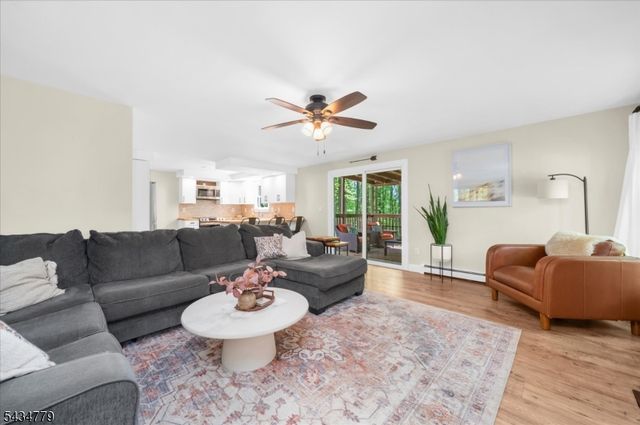 219 Buckley Ave, White Twp., NJ 07863