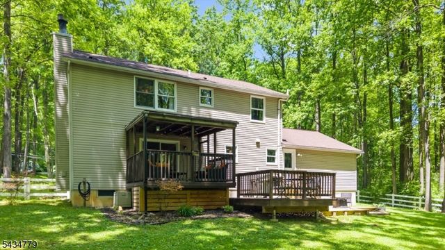 219 Buckley Ave, White Twp., NJ 07863