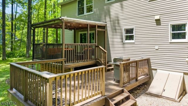 219 Buckley Ave, White Twp., NJ 07863