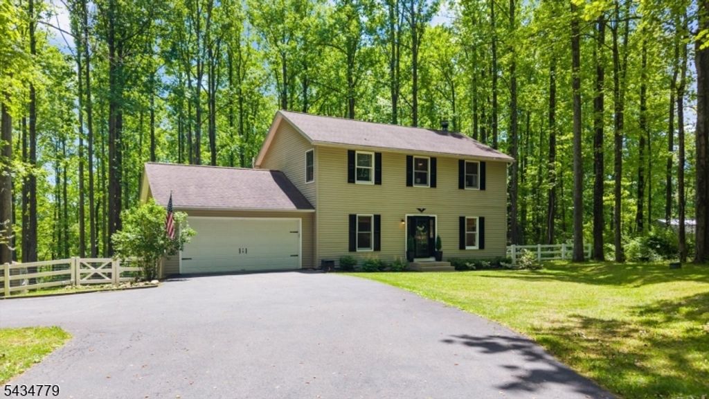 219 Buckley Ave, White Twp., NJ 07863