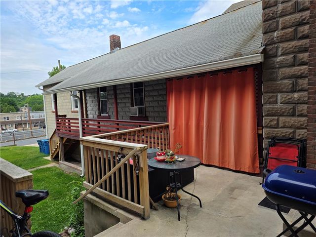 1356 Newport Avenue, Northampton Boro, PA 18067