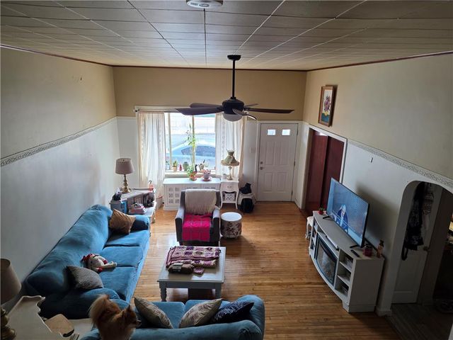1356 Newport Avenue, Northampton Boro, PA 18067