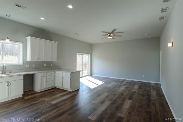 43001 Willow Road, New Boston, MI 48164