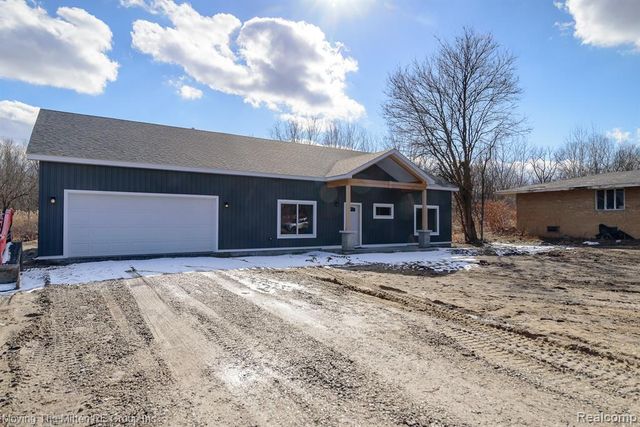 43001 Willow Road, New Boston, MI 48164