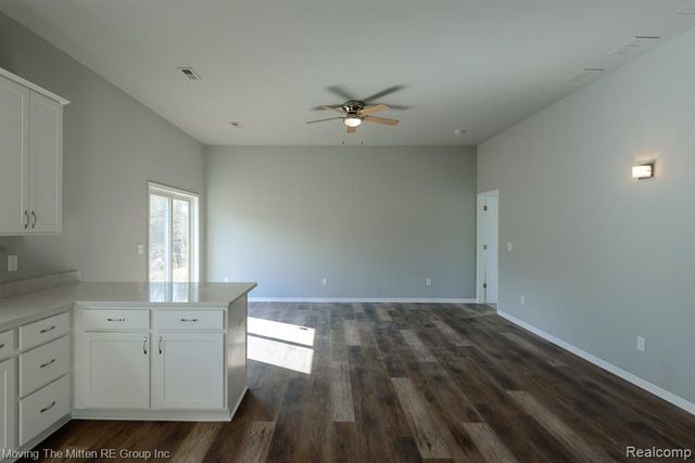 43001 Willow Road, New Boston, MI 48164