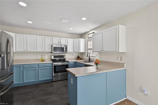 3713 County Street ST, Portsmouth, VA 23707