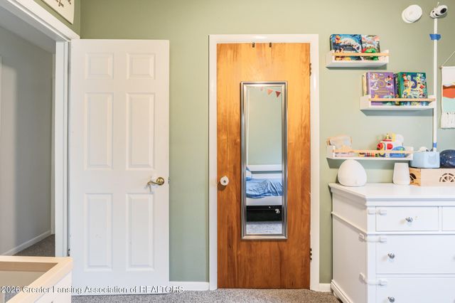 2332 Washington Road, Lansing, MI 48911