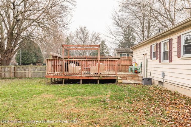2332 Washington Road, Lansing, MI 48911