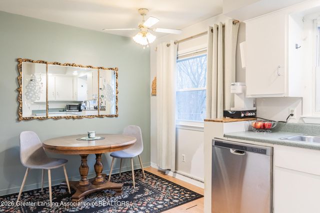 2332 Washington Road, Lansing, MI 48911