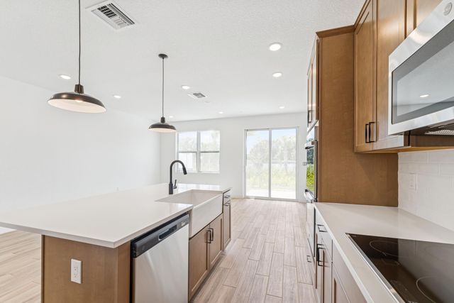 204 SE Birch Terrace, Stuart, FL 34997