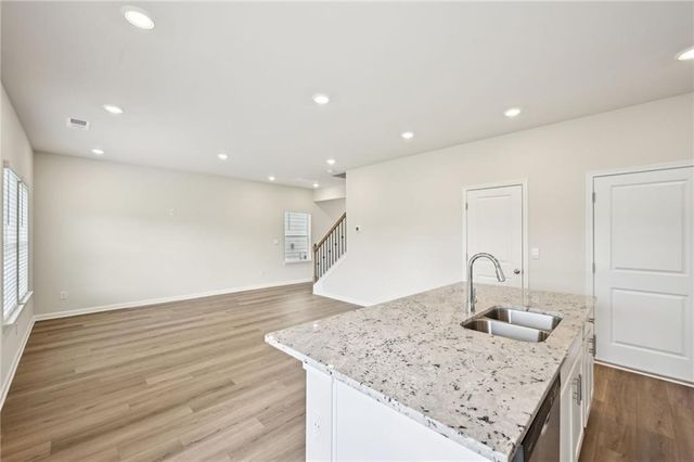 2761 Aralynn Way, College Park, GA 30337