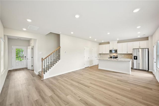 2761 Aralynn Way, College Park, GA 30337