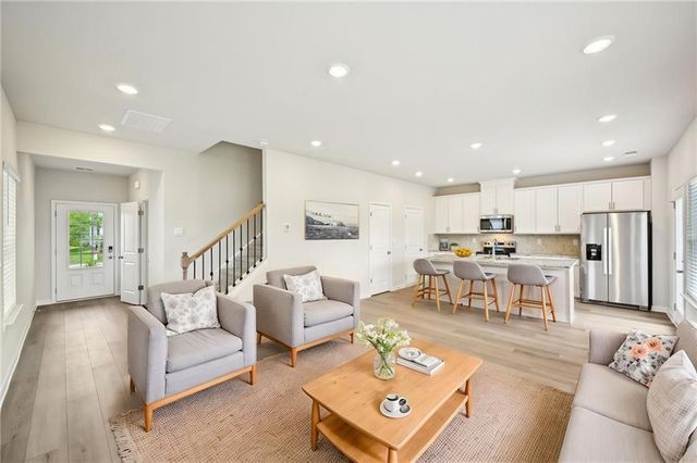 2761 Aralynn Way, College Park, GA 30337