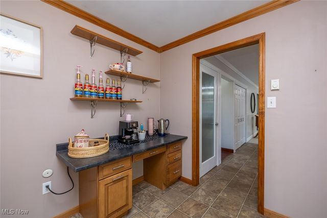 47785 Cooper Foster Park Road, Amherst, OH 44001