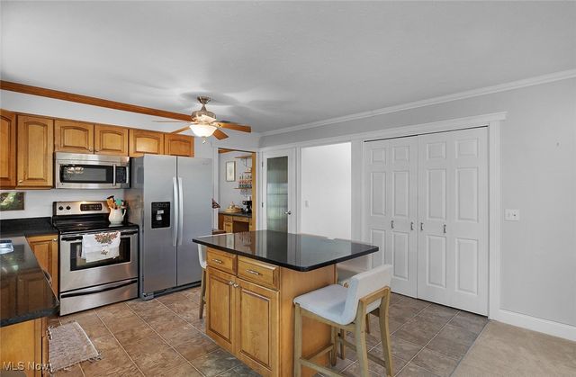 47785 Cooper Foster Park Road, Amherst, OH 44001