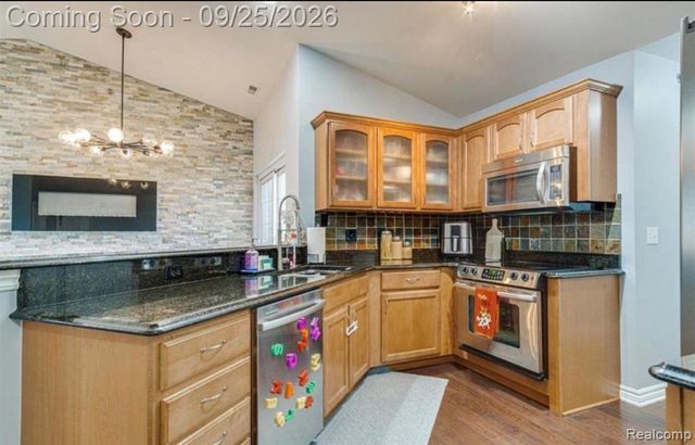 45889 Graystone Lane, Canton, MI 48187
