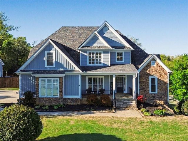 18 Thunderhawk Lane NE, Rydal, GA 30171