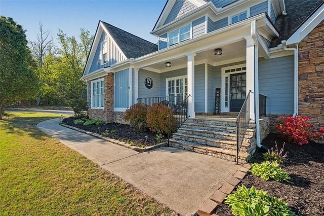 18 Thunderhawk Lane NE, Rydal, GA 30171