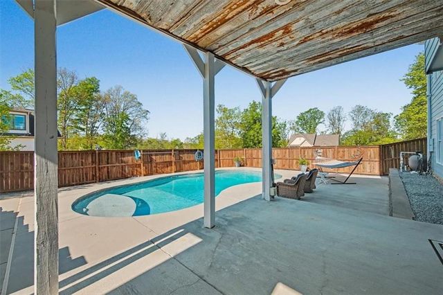 18 Thunderhawk Lane NE, Rydal, GA 30171
