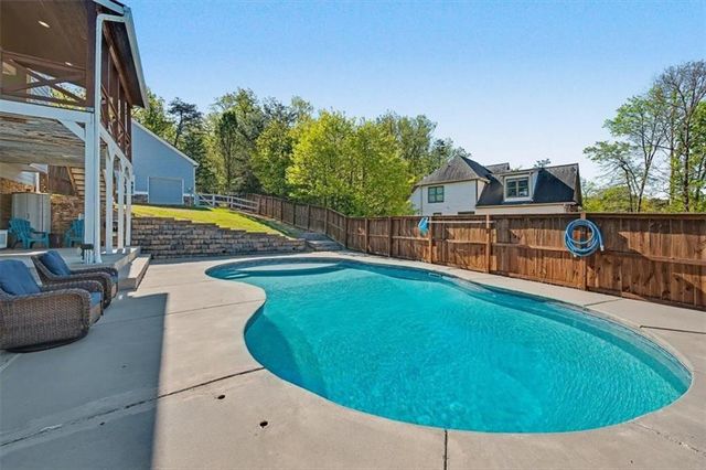 18 Thunderhawk Lane NE, Rydal, GA 30171