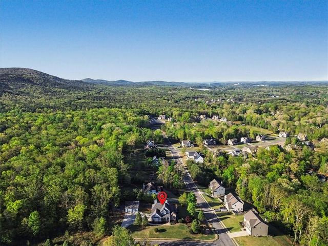 18 Thunderhawk Lane NE, Rydal, GA 30171