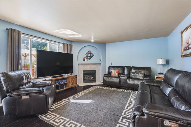2724 58th Avenue E, Fife, WA 98424
