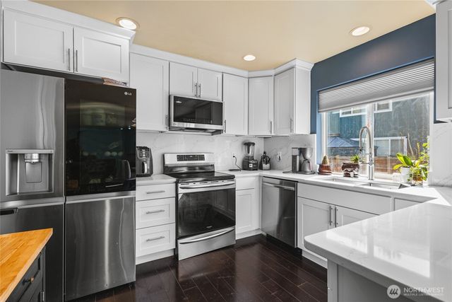 2724 58th Avenue E, Fife, WA 98424