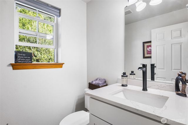 2724 58th Avenue E, Fife, WA 98424