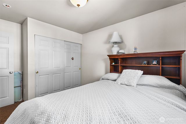 2724 58th Avenue E, Fife, WA 98424