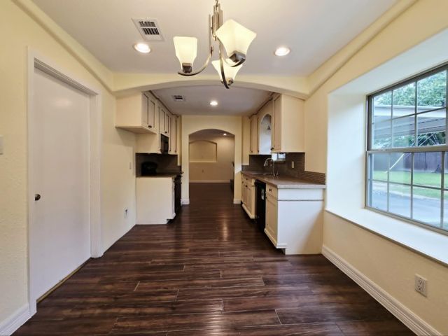 7422 Silent Wood Lane, Houston, TX 77086