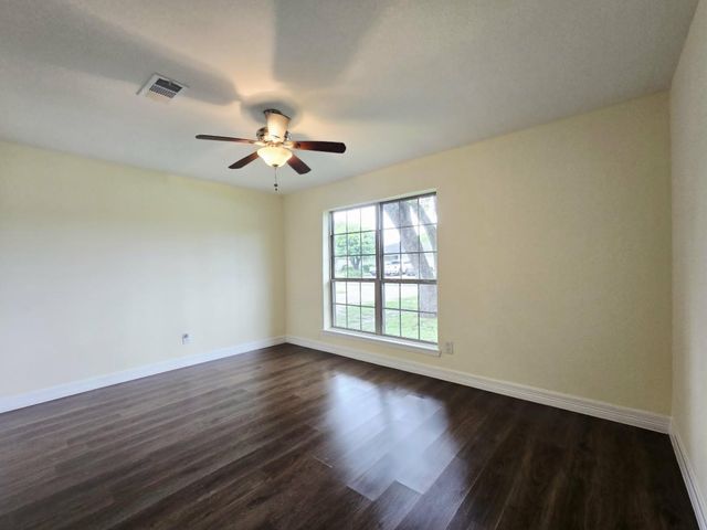 7422 Silent Wood Lane, Houston, TX 77086