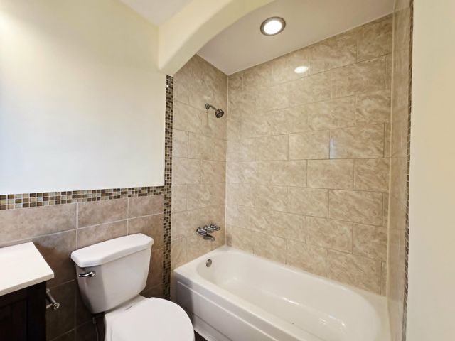 7422 Silent Wood Lane, Houston, TX 77086
