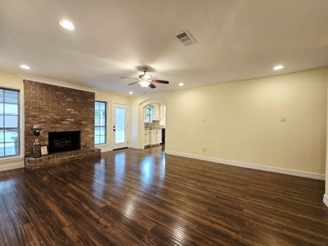7422 Silent Wood Lane, Houston, TX 77086