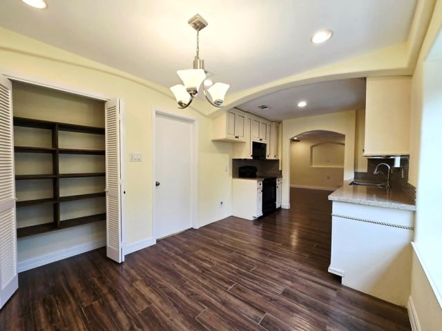 7422 Silent Wood Lane, Houston, TX 77086